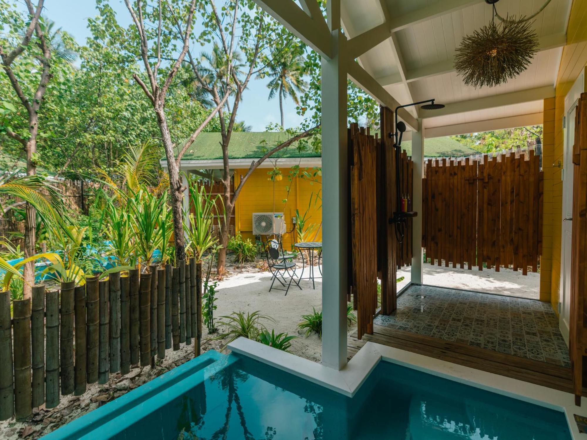 Oaga Art Resort Maldives Eriyadu Exterior photo