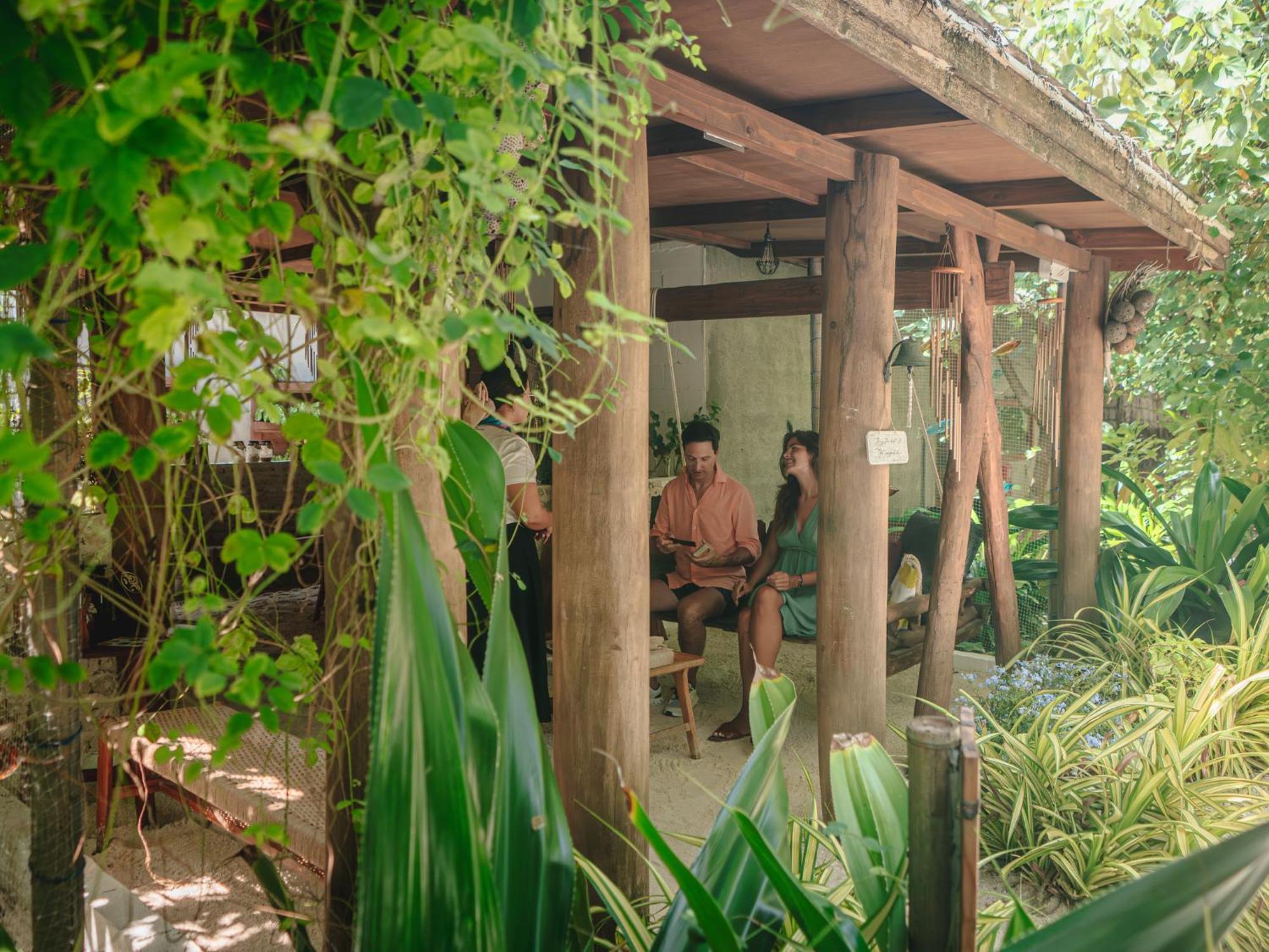 Oaga Art Resort Maldives Eriyadu Exterior photo