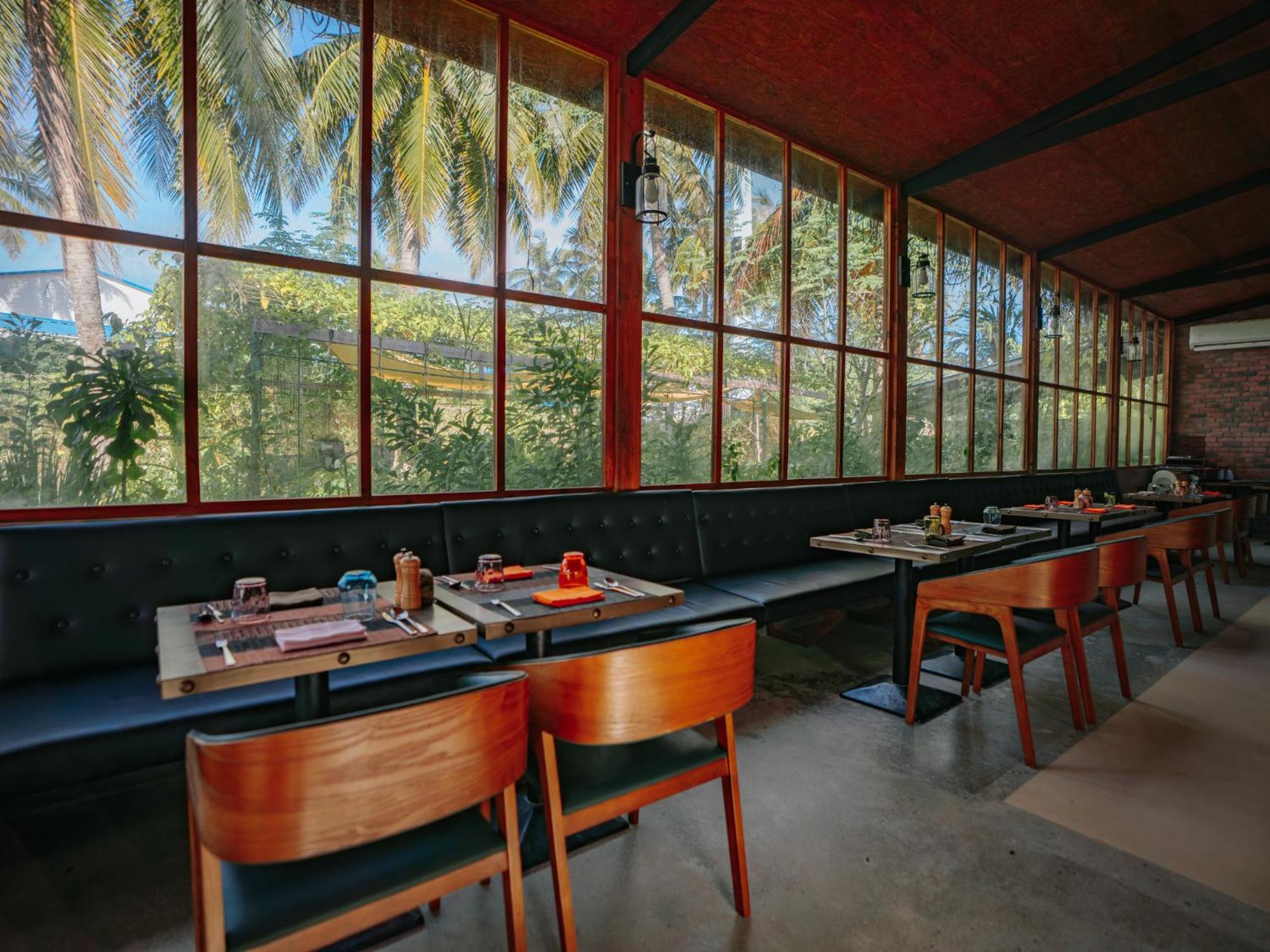 Oaga Art Resort Maldives Eriyadu Exterior photo